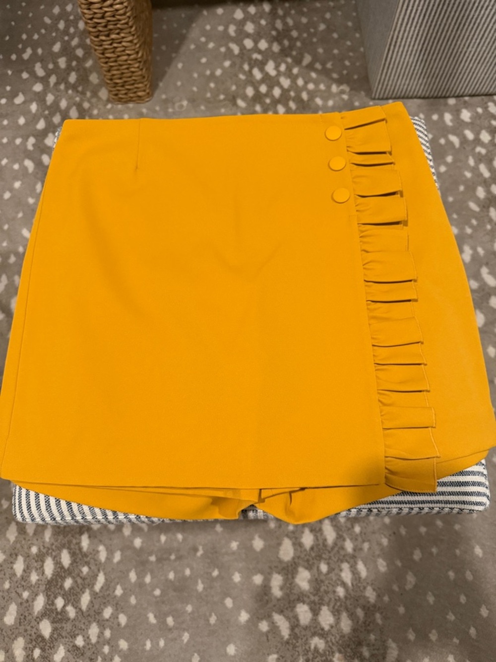 Tory Burch Tory Sport - Medium Yellow Ruffle-Trim Golf Skort